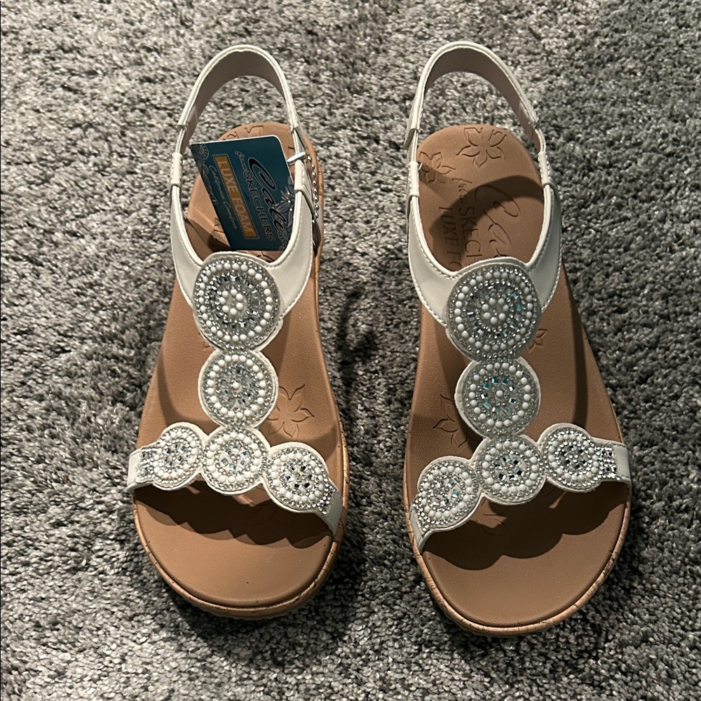 Skechers Women's Beaded T-Strap Wedge Sandals in White and Tan - Picture 2 of 4